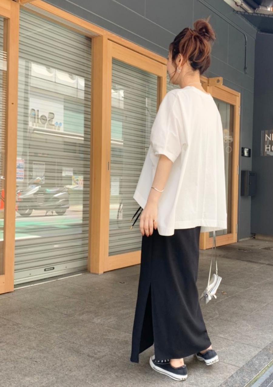 サイドスリットストレートロングスカート
