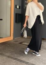 サイドスリットストレートロングスカート